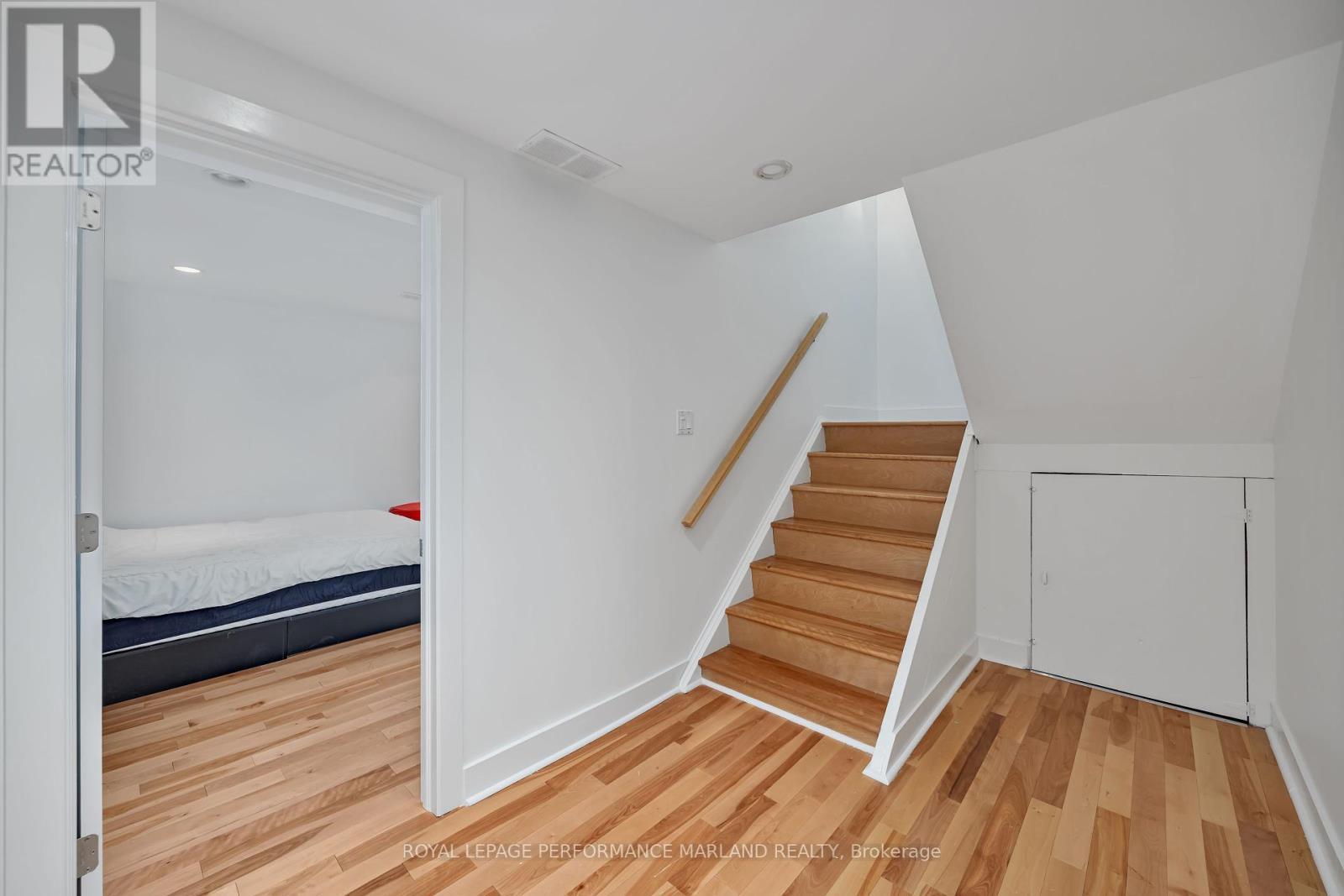 












46 - 1402 BALLARD COURT

,
Ottawa,




Ontario
K1B4Z2

