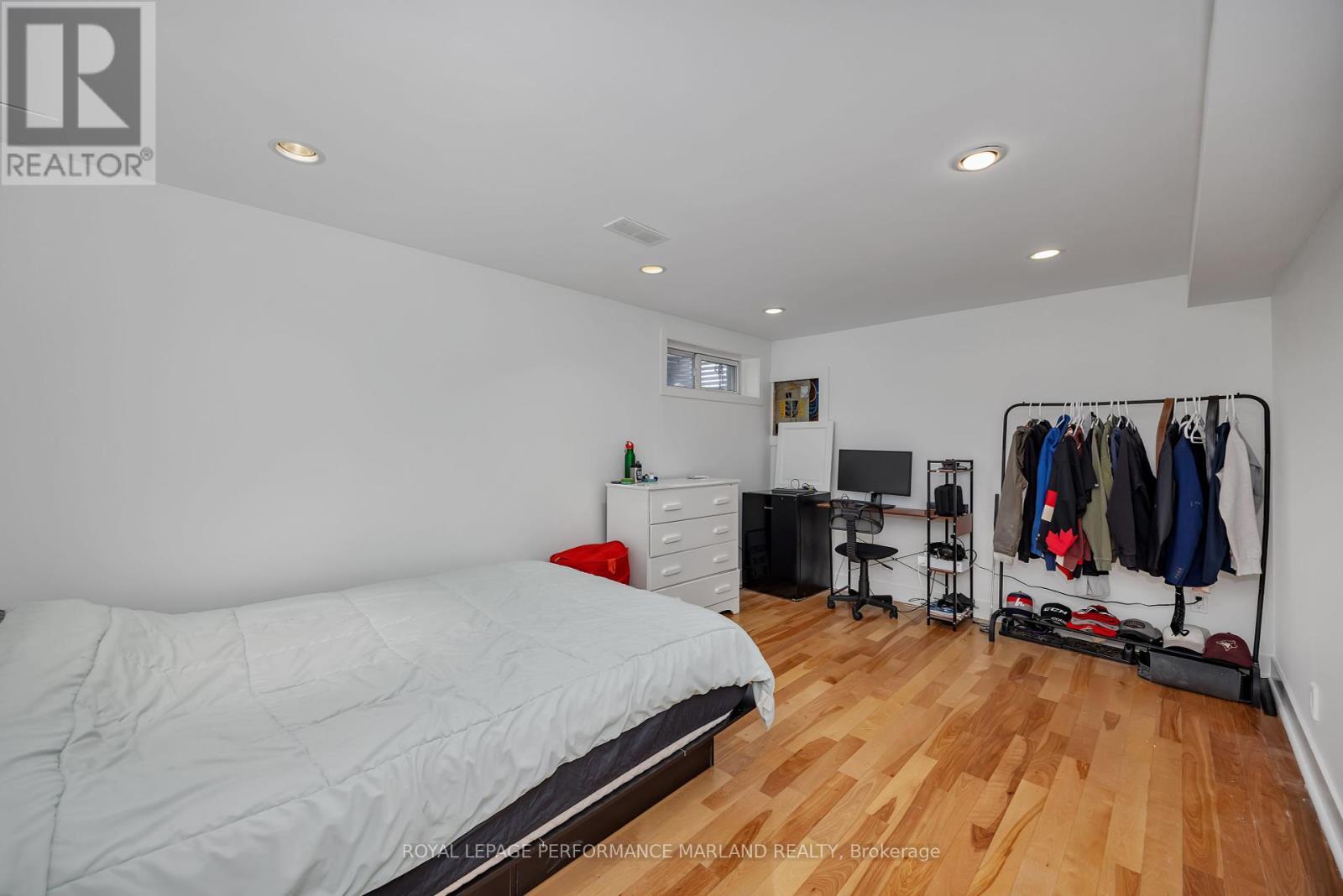 












46 - 1402 BALLARD COURT

,
Ottawa,




Ontario
K1B4Z2

