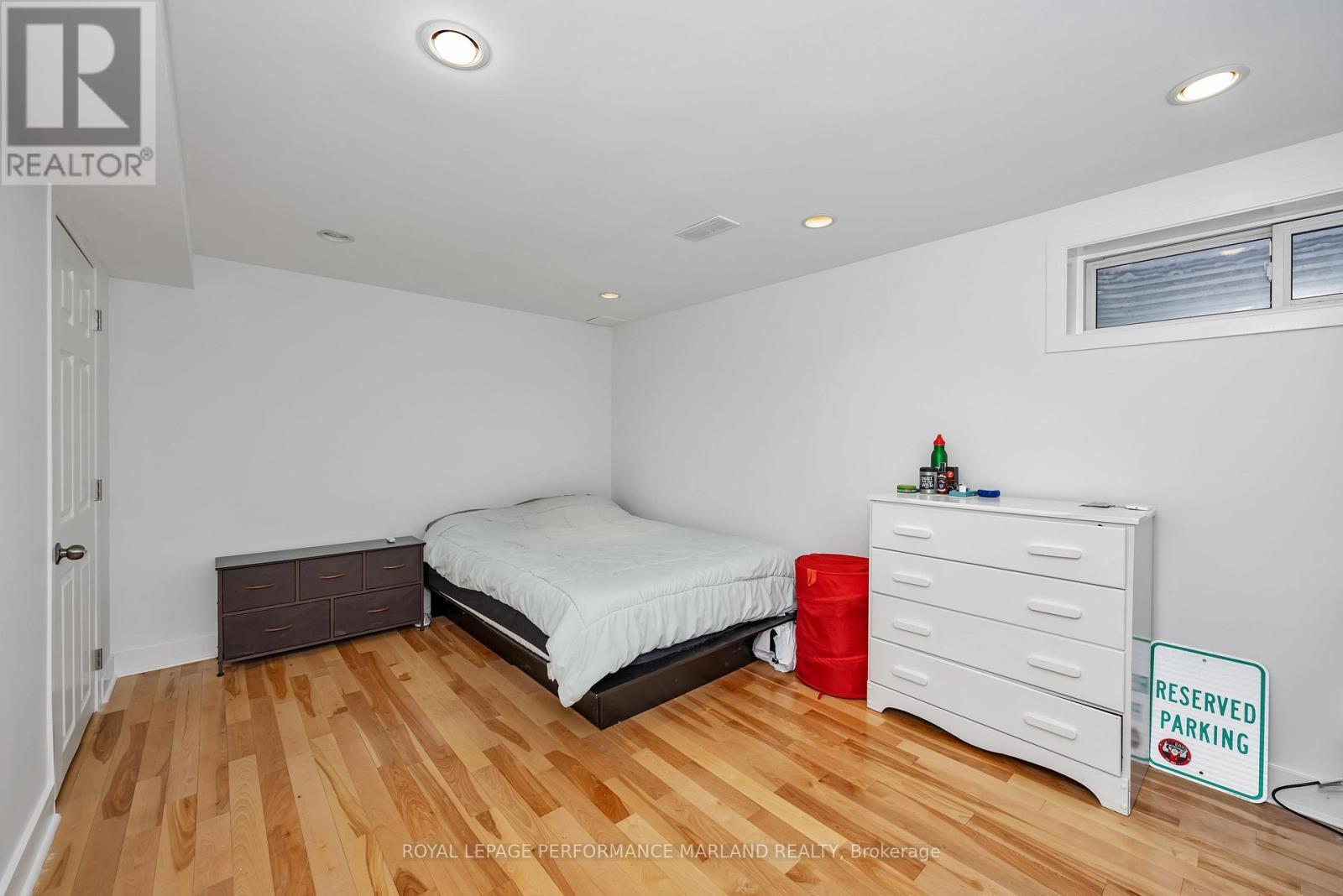 












46 - 1402 BALLARD COURT

,
Ottawa,




Ontario
K1B4Z2

