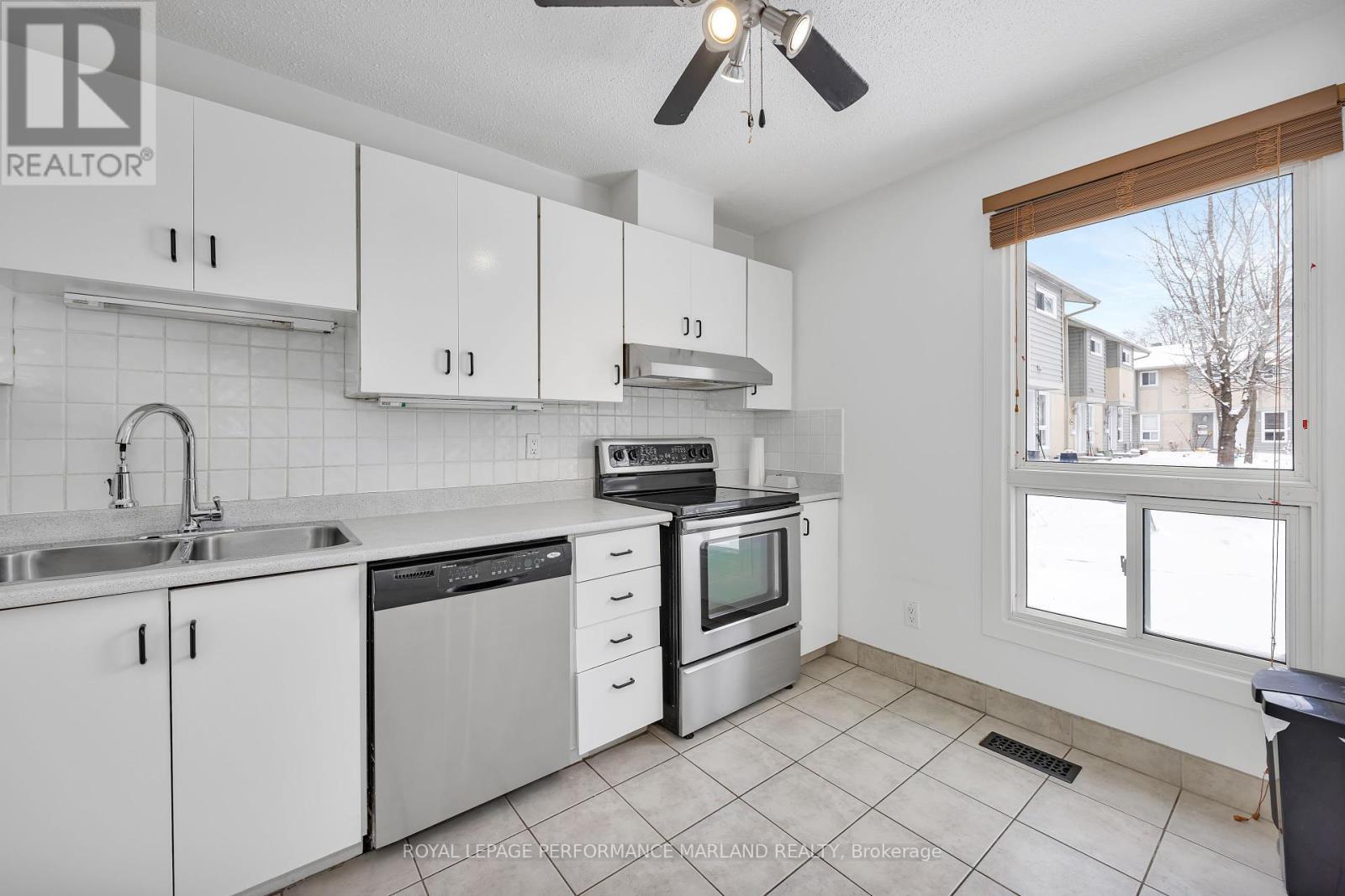 












46 - 1402 BALLARD COURT

,
Ottawa,




Ontario
K1B4Z2

