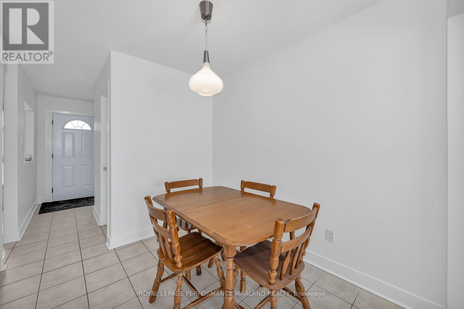 












46 - 1402 BALLARD COURT

,
Ottawa,




Ontario
K1B4Z2

