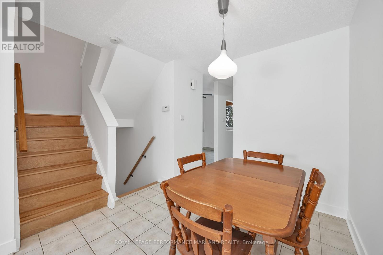 












46 - 1402 BALLARD COURT

,
Ottawa,




Ontario
K1B4Z2

