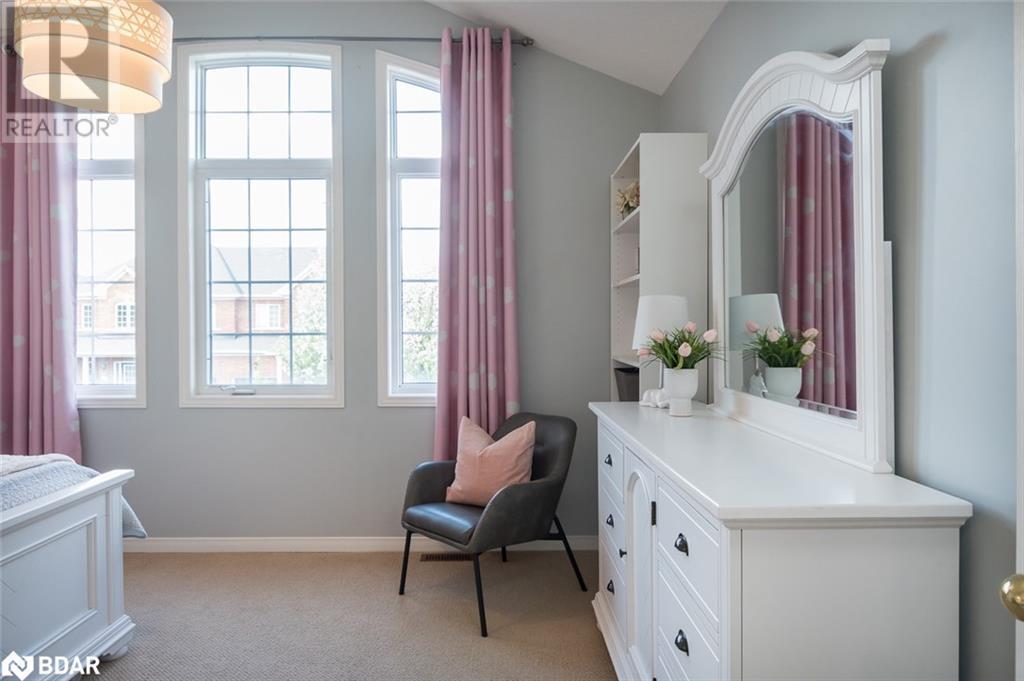 












292 GIDDINGS Crescent

,
Milton,




Ontario
L9T7A9

