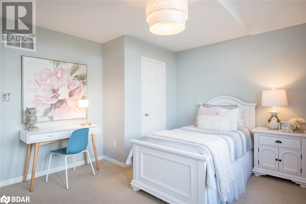 












292 GIDDINGS Crescent

,
Milton,




Ontario
L9T7A9

