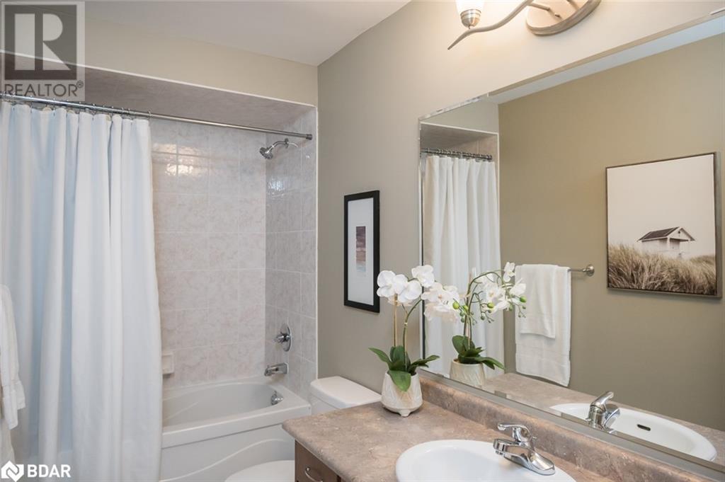 












292 GIDDINGS Crescent

,
Milton,




Ontario
L9T7A9

