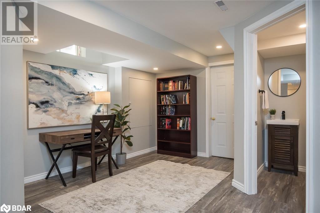 












292 GIDDINGS Crescent

,
Milton,




Ontario
L9T7A9

