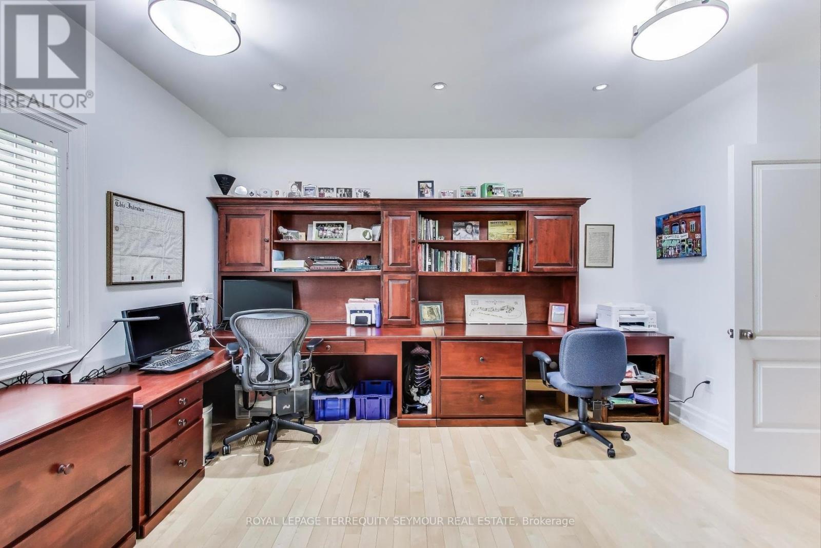 












67 GRAYFIELD DRIVE

,
Whitchurch-Stouffville,




Ontario
L4A0B1

