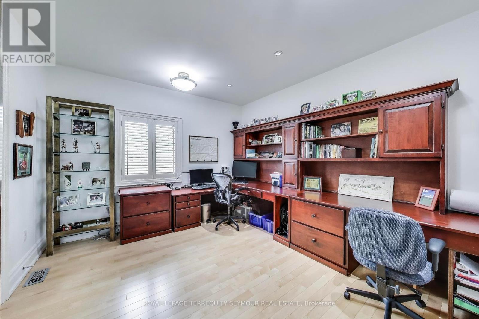 












67 GRAYFIELD DRIVE

,
Whitchurch-Stouffville,




Ontario
L4A0B1

