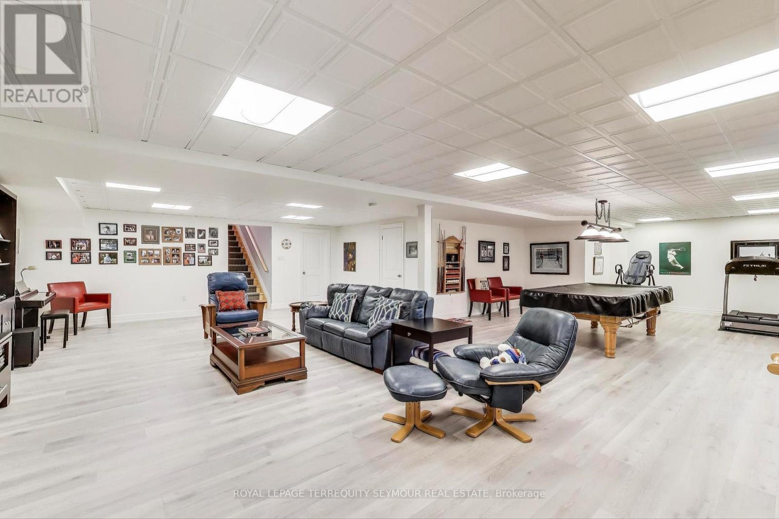 












67 GRAYFIELD DRIVE

,
Whitchurch-Stouffville,




Ontario
L4A0B1

