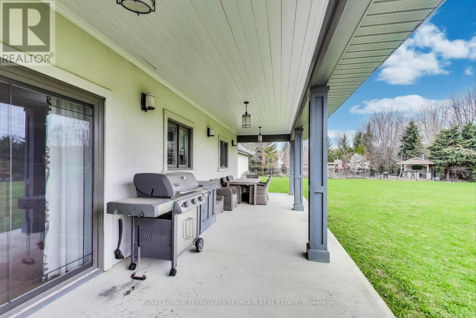 












67 GRAYFIELD DRIVE

,
Whitchurch-Stouffville,




Ontario
L4A0B1

