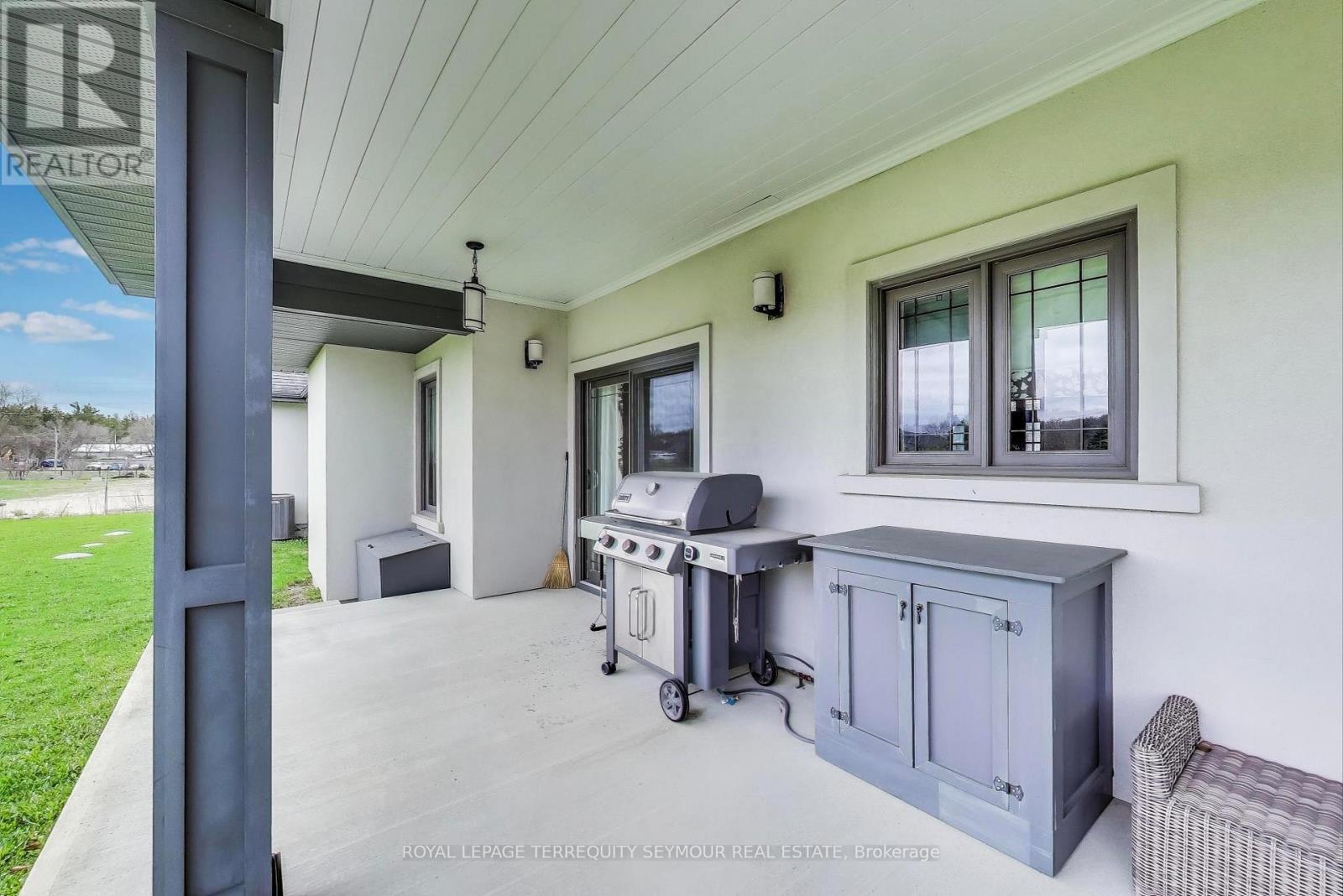 












67 GRAYFIELD DRIVE

,
Whitchurch-Stouffville,




Ontario
L4A0B1

