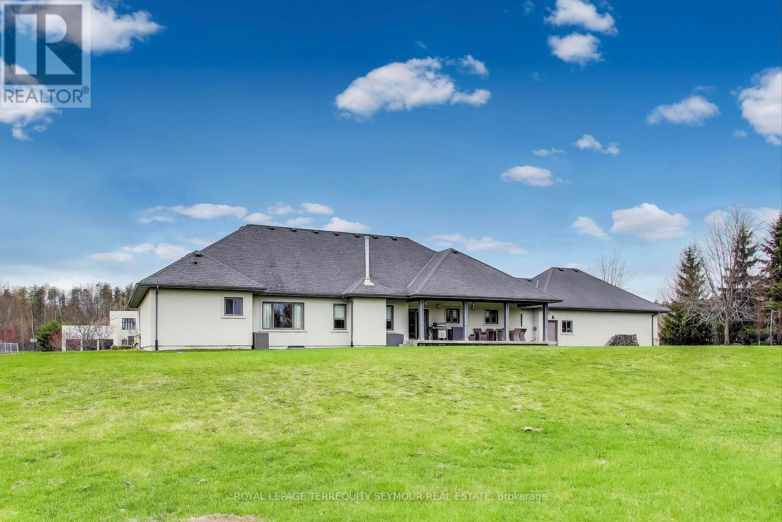 












67 GRAYFIELD DRIVE

,
Whitchurch-Stouffville,




Ontario
L4A0B1

