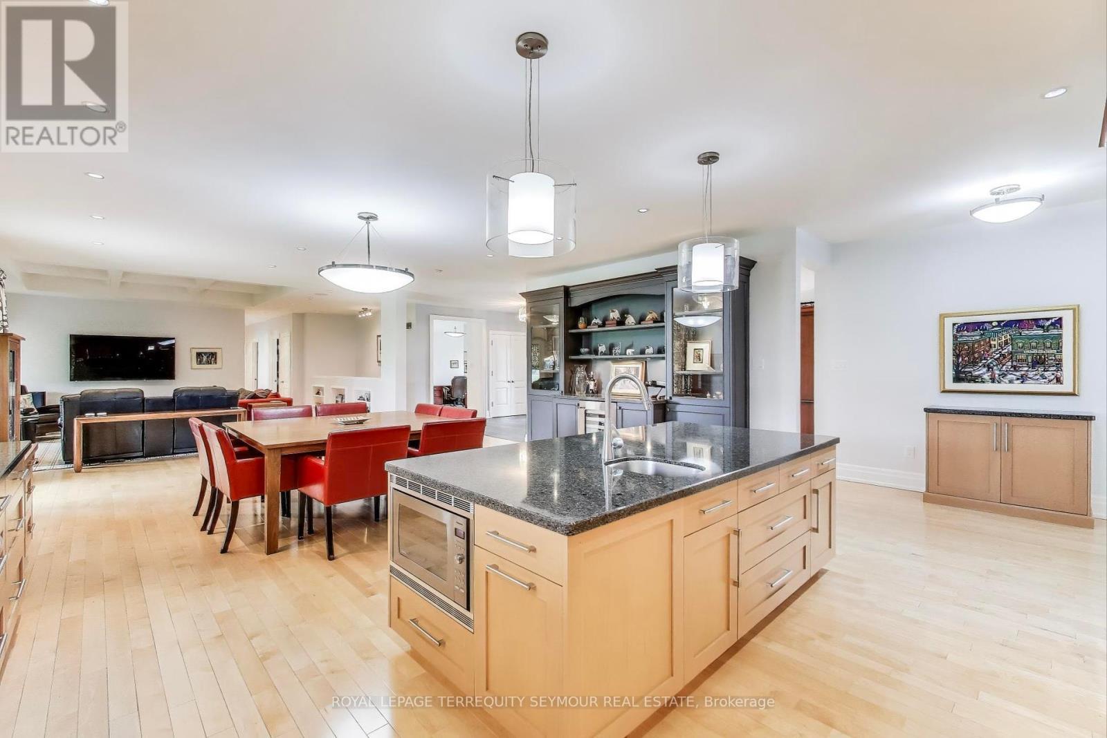 












67 GRAYFIELD DRIVE

,
Whitchurch-Stouffville,




Ontario
L4A0B1

