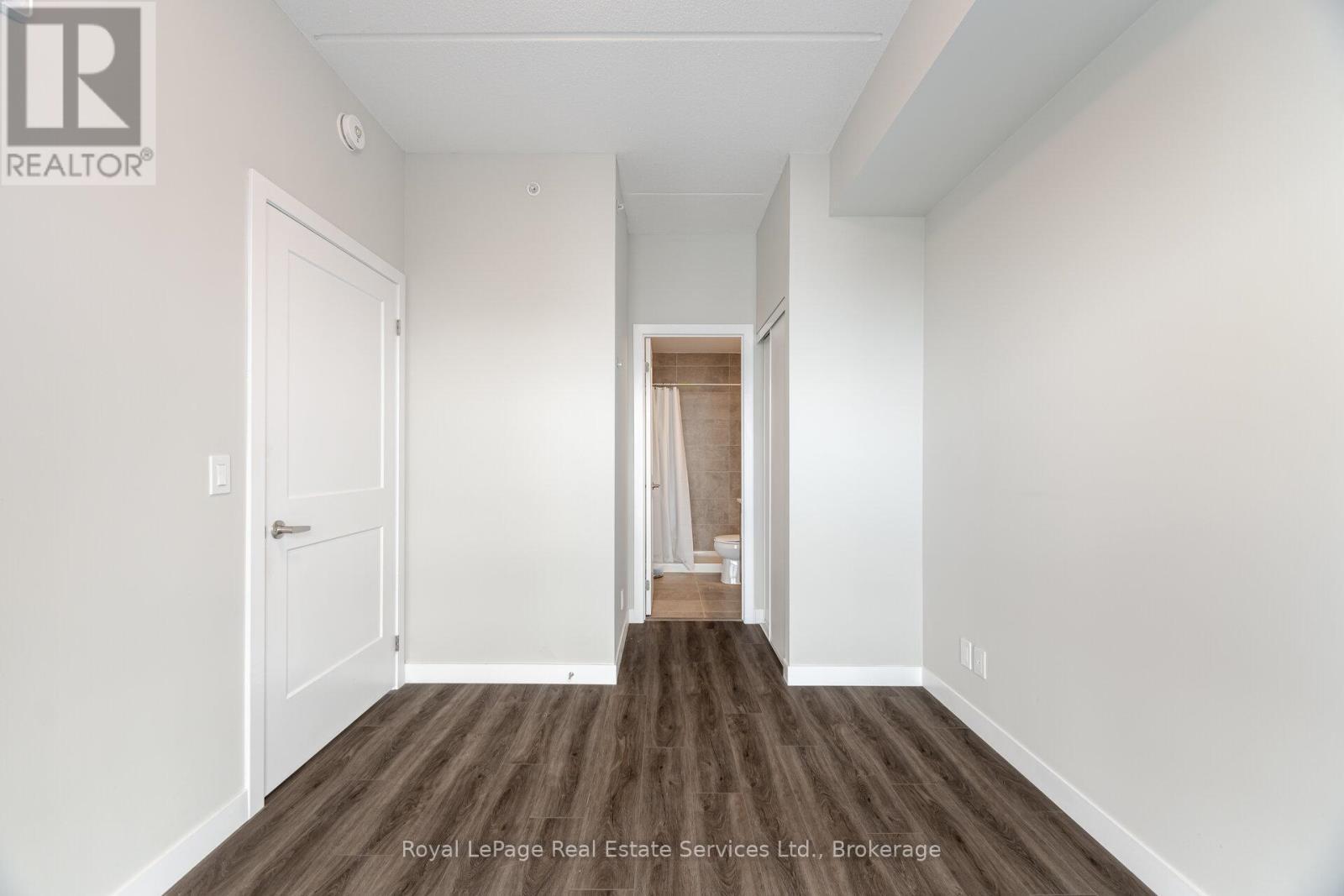 












1409 - 15 QUEEN STREET S

,
Hamilton (Central),




Ontario
L8B0C6

