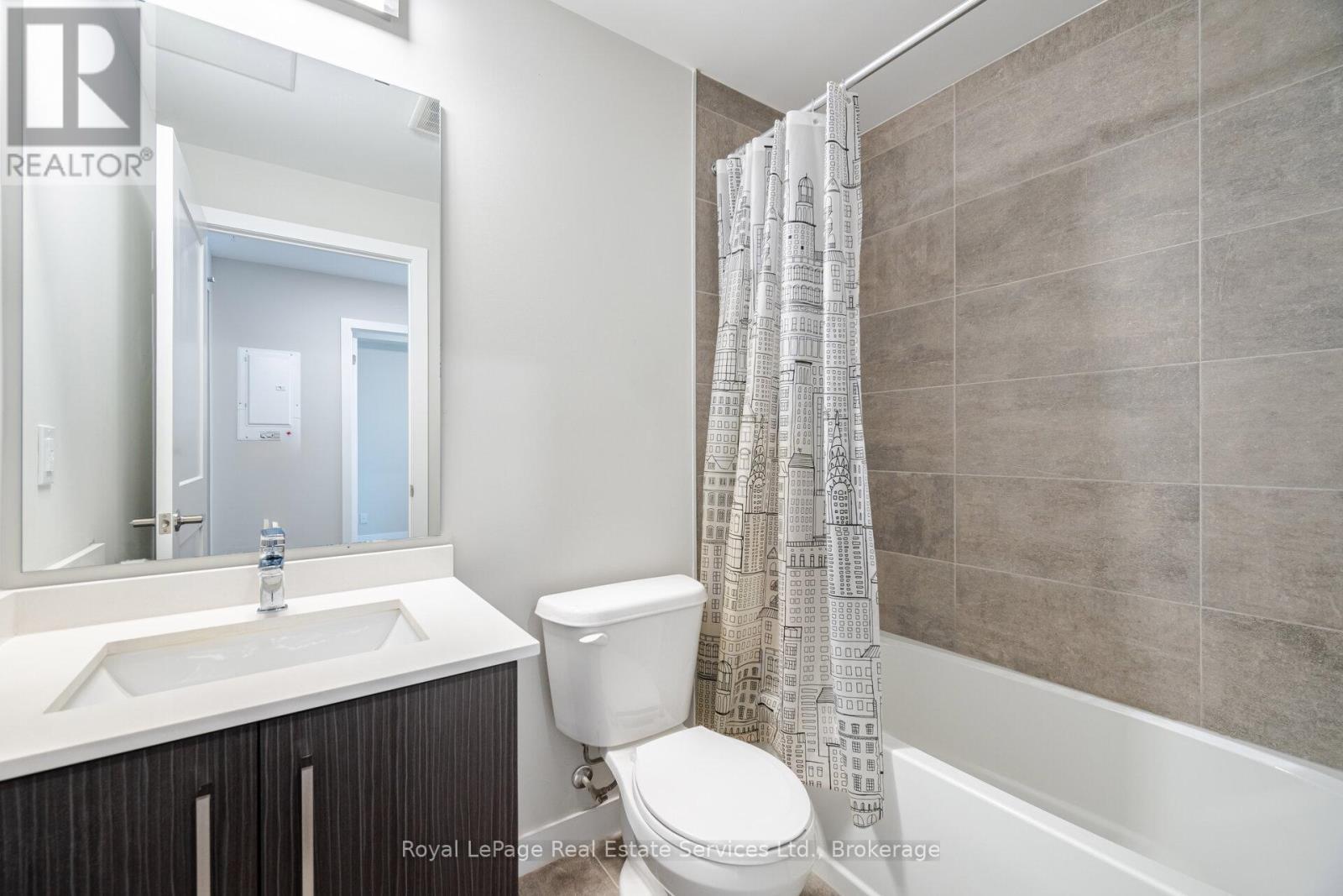 












1409 - 15 QUEEN STREET S

,
Hamilton (Central),




Ontario
L8B0C6

