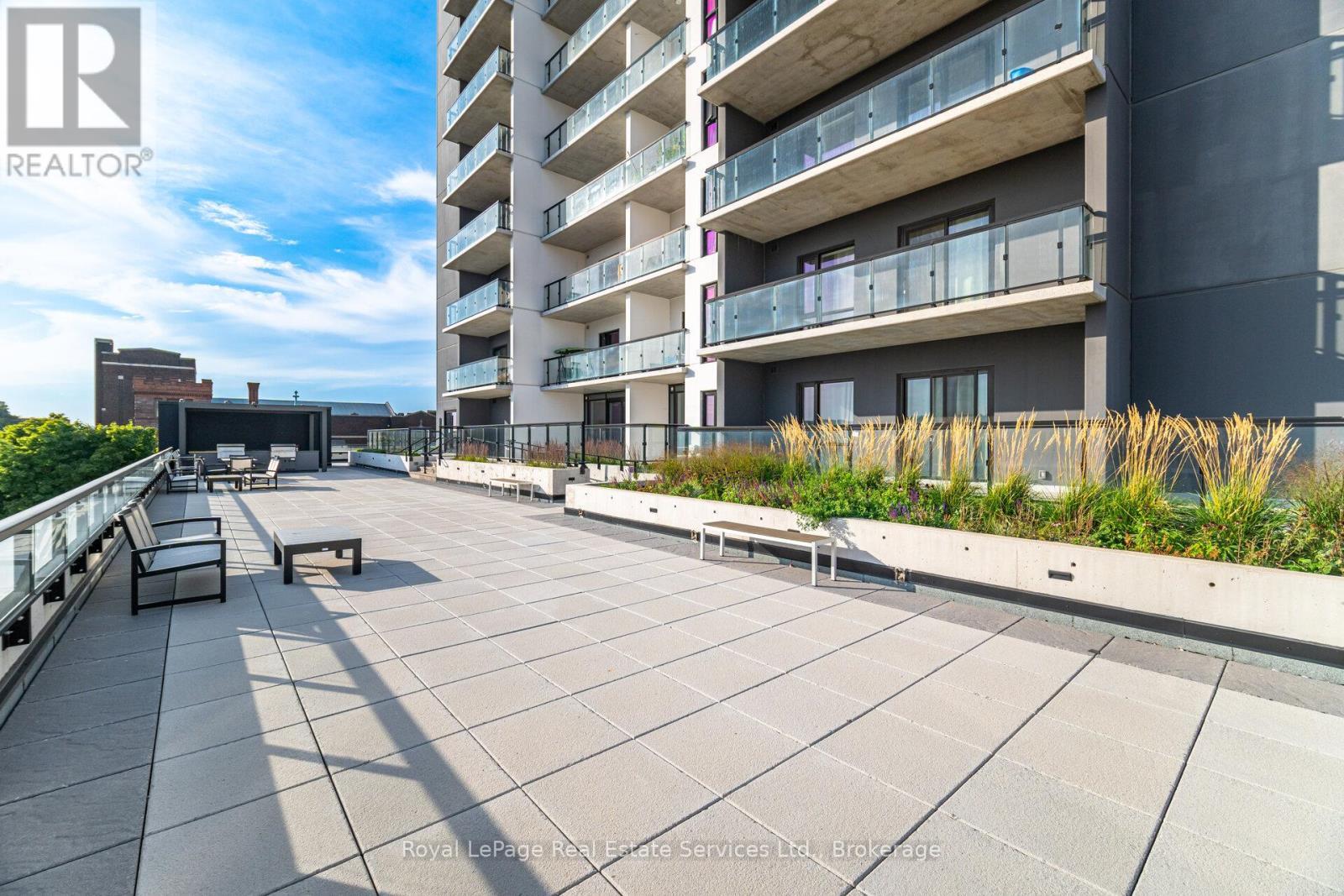 












1409 - 15 QUEEN STREET S

,
Hamilton (Central),




Ontario
L8B0C6

