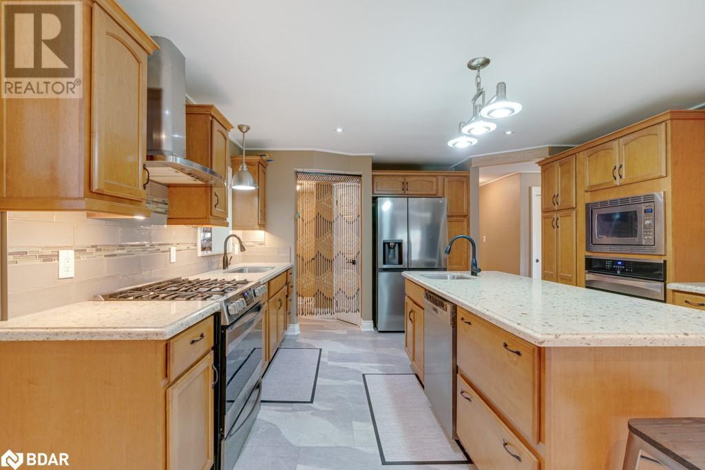 












6949 THOROLD STONE Road

,
Niagara Falls,




Ontario
L2J1B5

