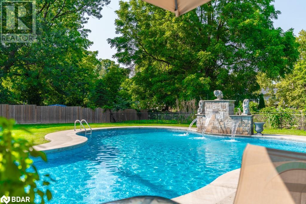 












6949 THOROLD STONE Road

,
Niagara Falls,




Ontario
L2J1B5


