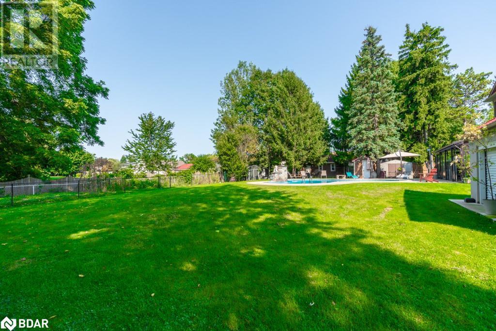 












6949 THOROLD STONE Road

,
Niagara Falls,




Ontario
L2J1B5

