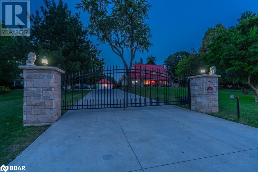 












6949 THOROLD STONE Road

,
Niagara Falls,




Ontario
L2J1B5

