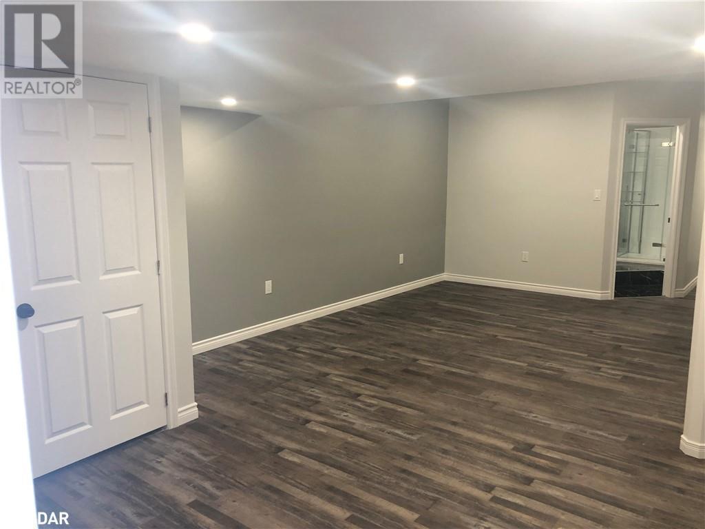 












6949 THOROLD STONE Road

,
Niagara Falls,




Ontario
L2J1B5

