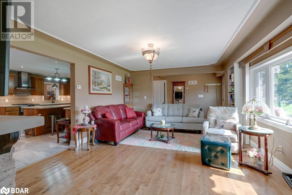 












6949 THOROLD STONE Road

,
Niagara Falls,




Ontario
L2J1B5


