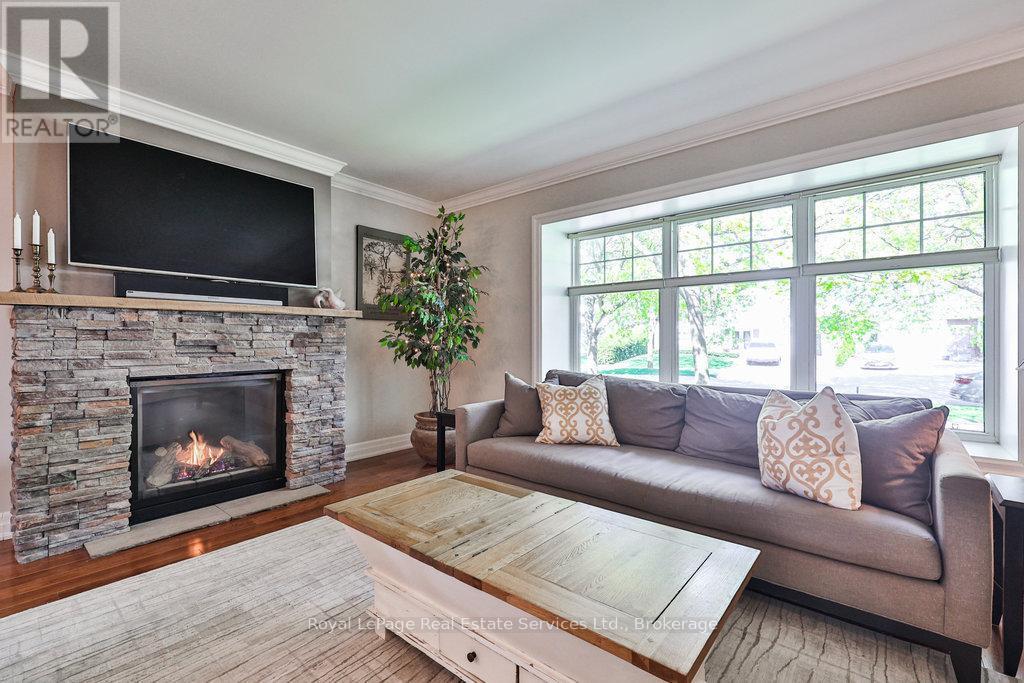 












502 BOHEMIA CRESCENT

,
Oakville (OO Old Oakville),




Ontario
L6J2K8

