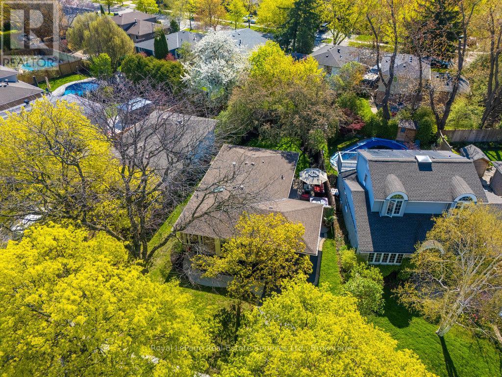 












502 BOHEMIA CRESCENT

,
Oakville (OO Old Oakville),




Ontario
L6J2K8

