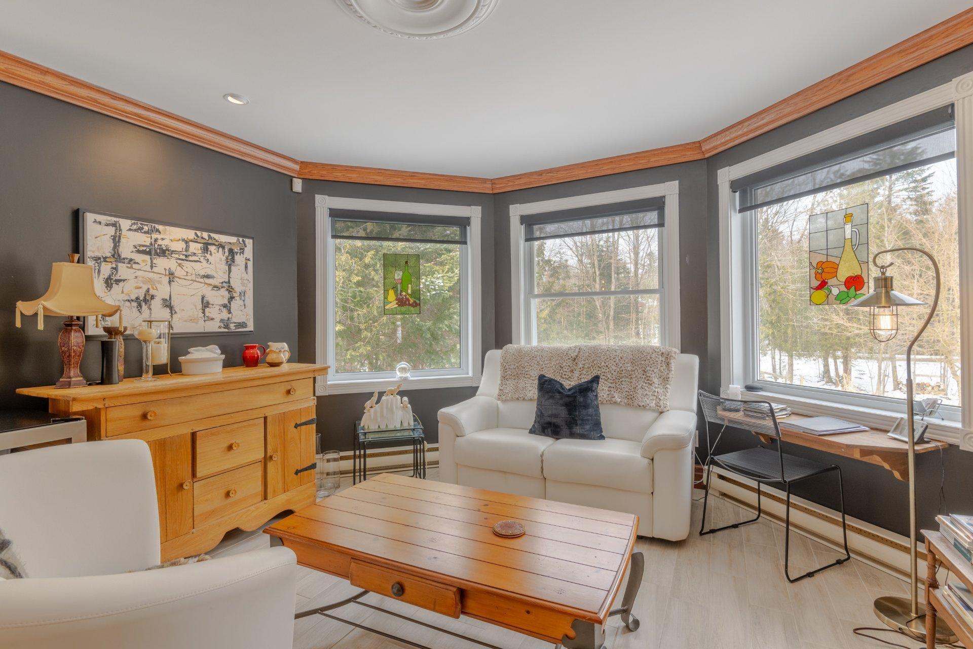 









1


Rue Brigitte

,
Bolton-Est,




QC
J0E1G0

