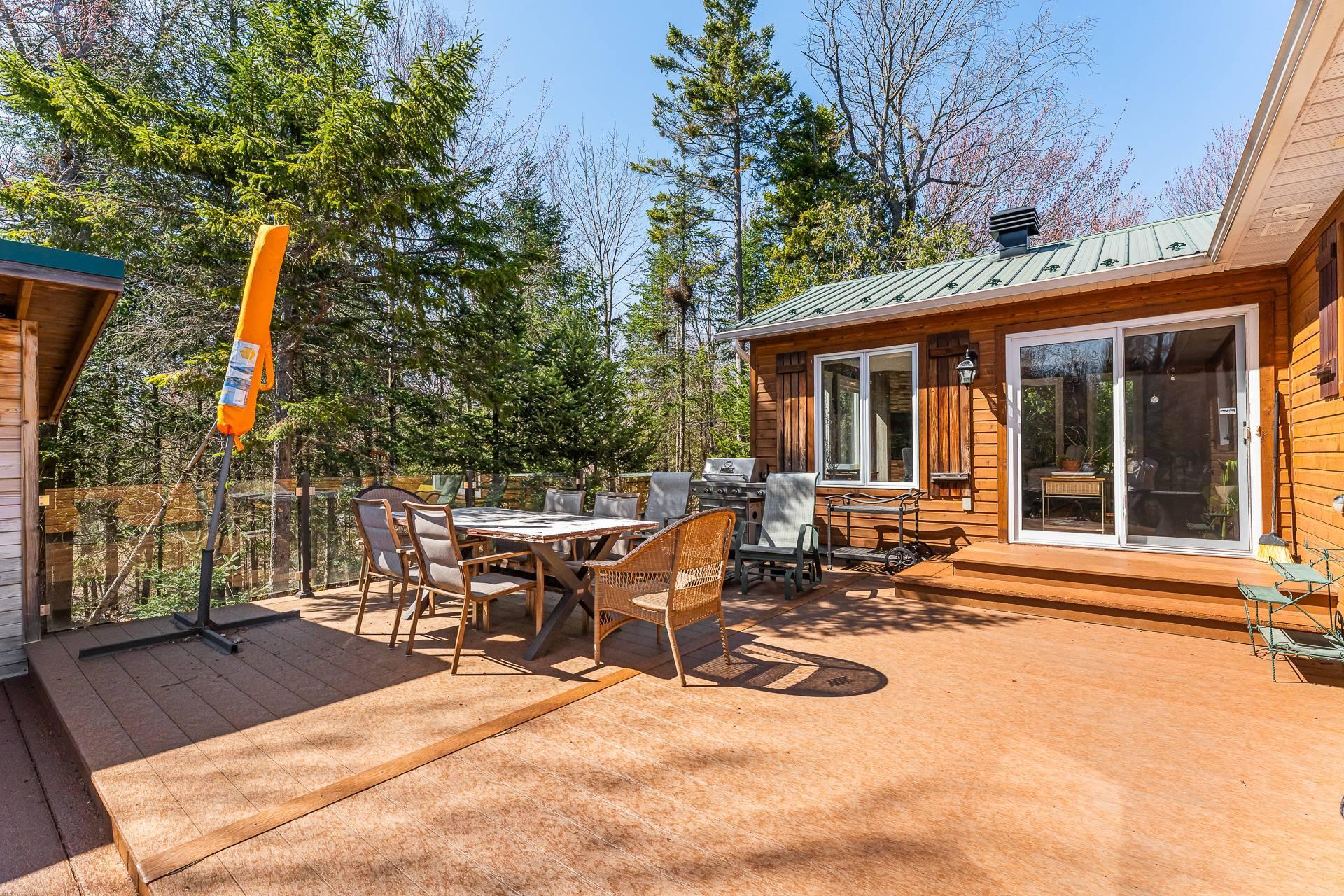 









1


Rue Brigitte

,
Bolton-Est,




QC
J0E1G0

