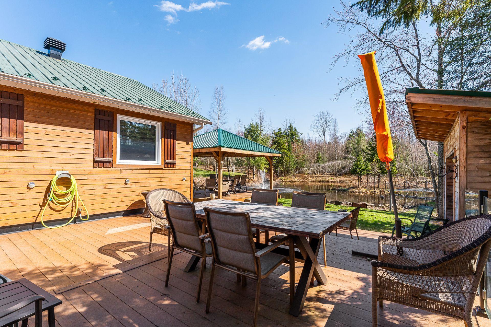 









1


Rue Brigitte

,
Bolton-Est,




QC
J0E1G0

