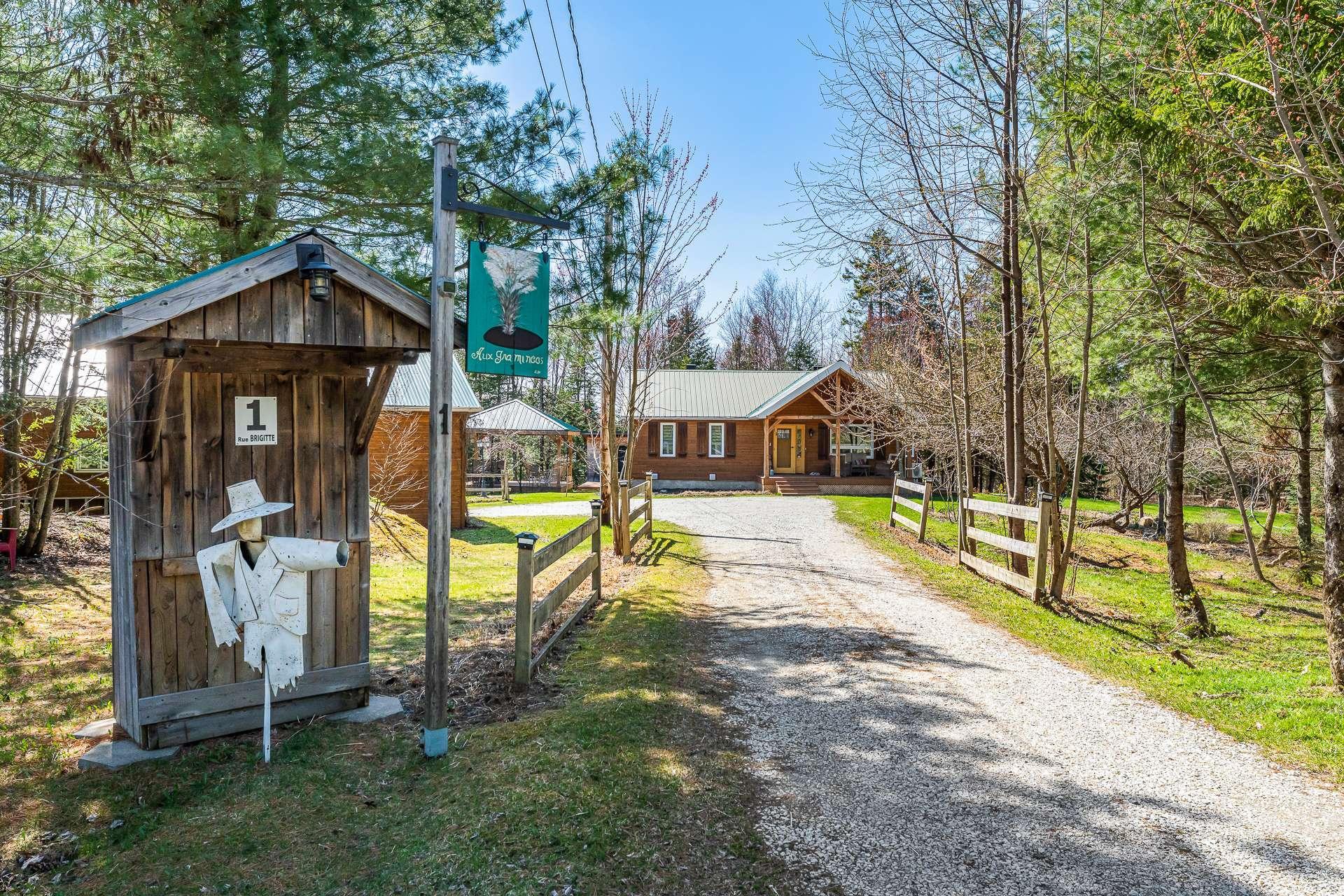 









1


Rue Brigitte

,
Bolton-Est,




QC
J0E1G0

