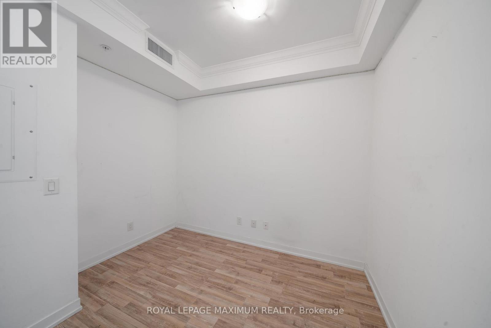 












1503 - 840 QUEENS PLATE DRIVE

,
Toronto,




Ontario
M9W0E7


