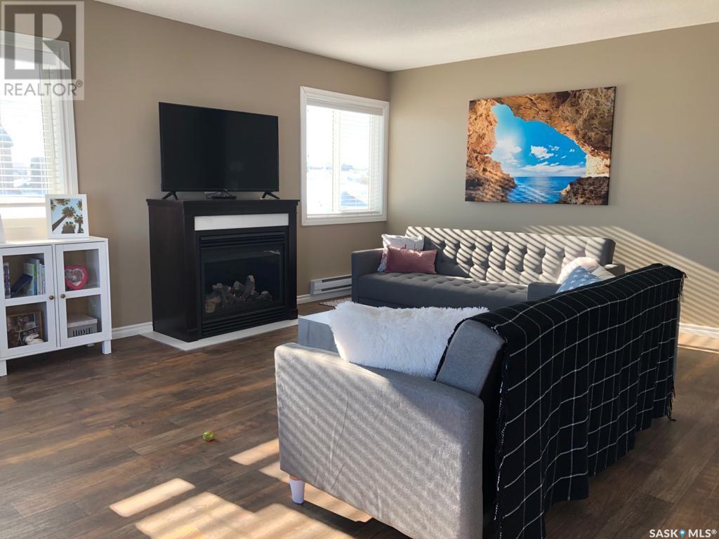 












18 Shady Pine DRIVE

,
Craik Rm No. 222,




Saskatchewan
S0G0V0


