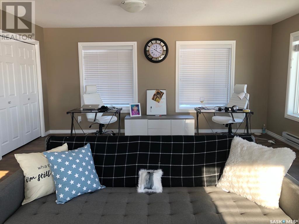 












18 Shady Pine DRIVE

,
Craik Rm No. 222,




Saskatchewan
S0G0V0

