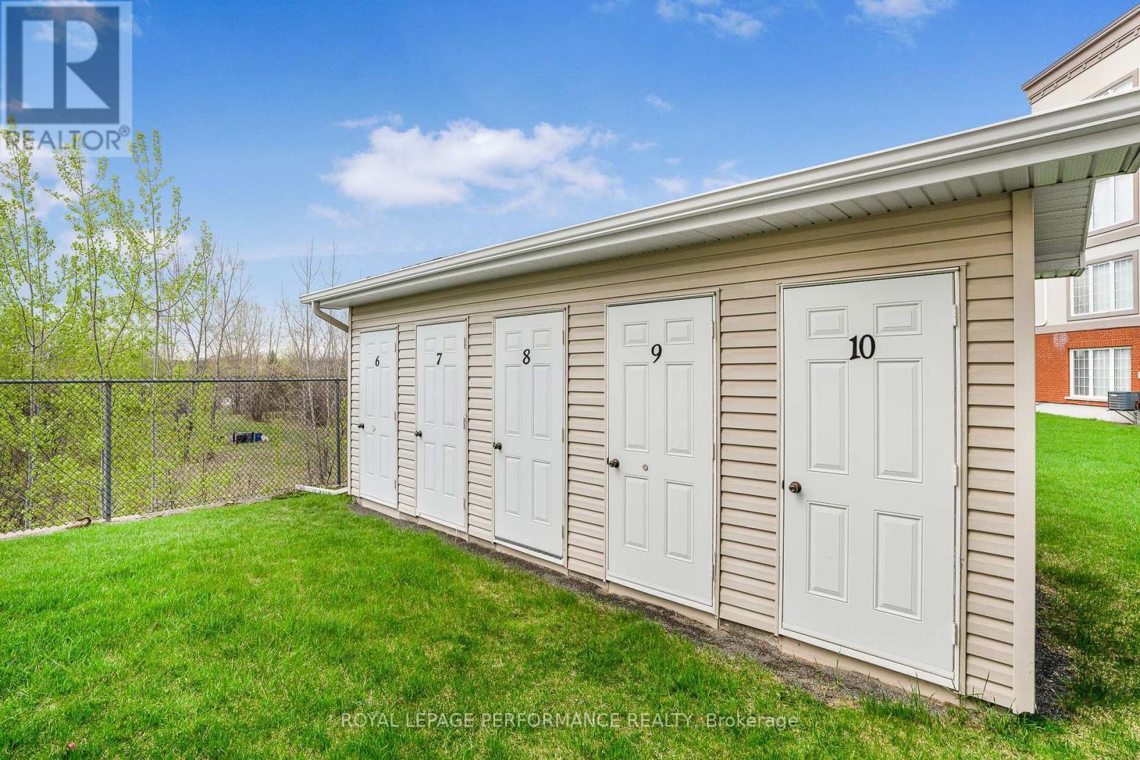 












205 - 1406 CLEMENT STREET

,
Hawkesbury,




Ontario
K6A3V6

