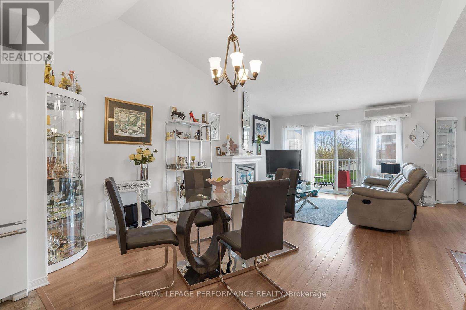 












205 - 1406 CLEMENT STREET

,
Hawkesbury,




Ontario
K6A3V6


