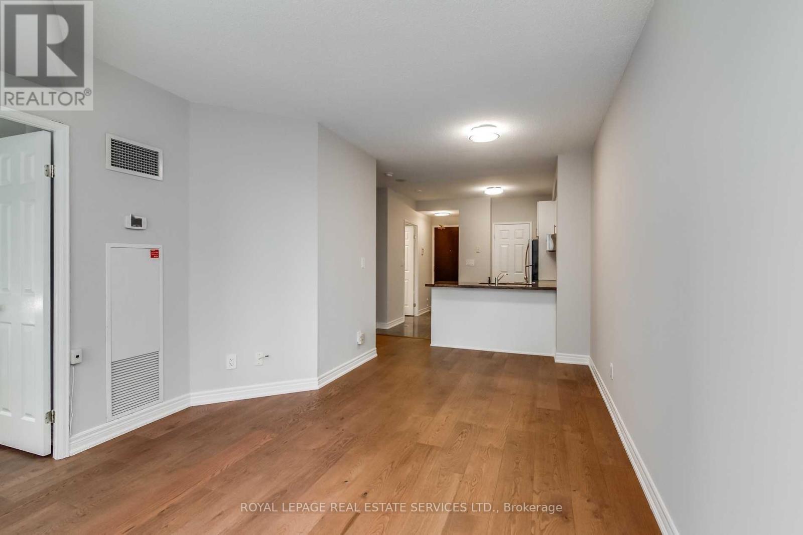 












1006 - 55 BLOOR STREET E

,
Toronto,




Ontario
M4W3W6

