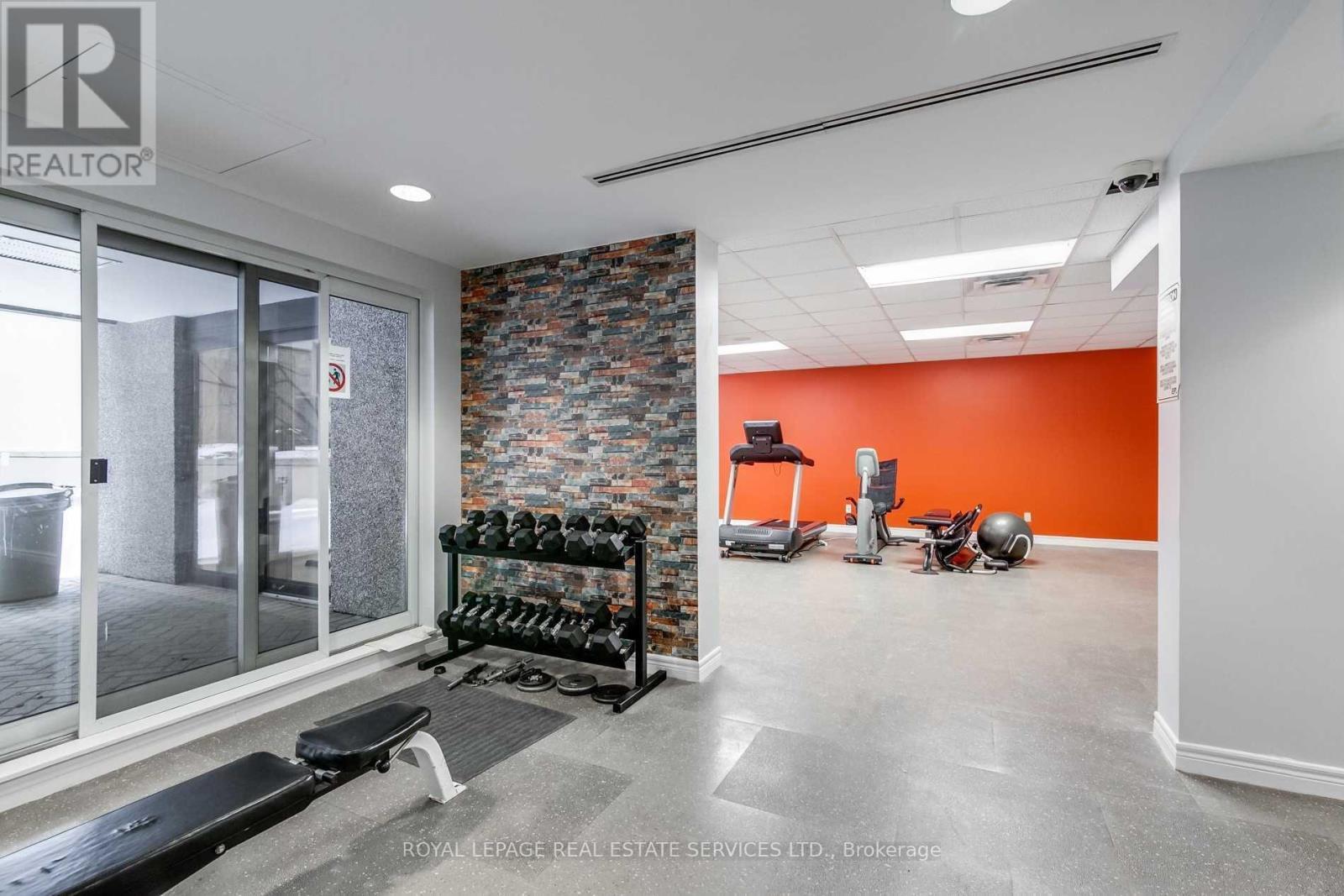 












1006 - 55 BLOOR STREET E

,
Toronto,




Ontario
M4W3W6

