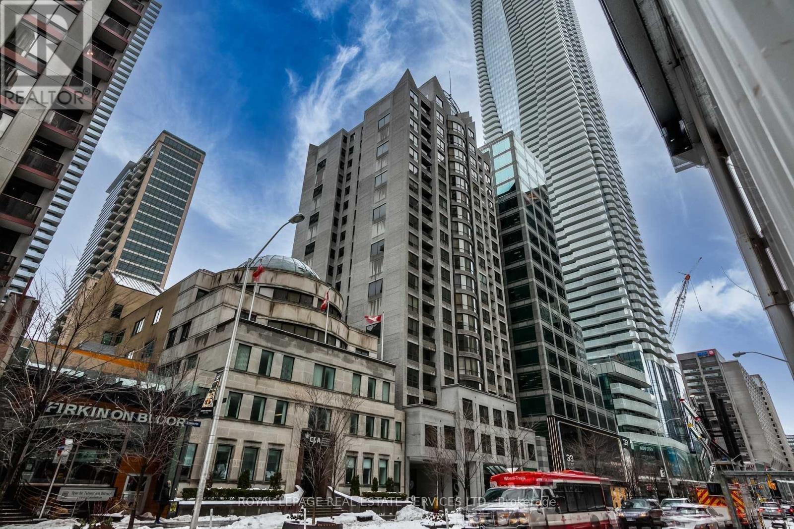 












1006 - 55 BLOOR STREET E

,
Toronto,




Ontario
M4W3W6

