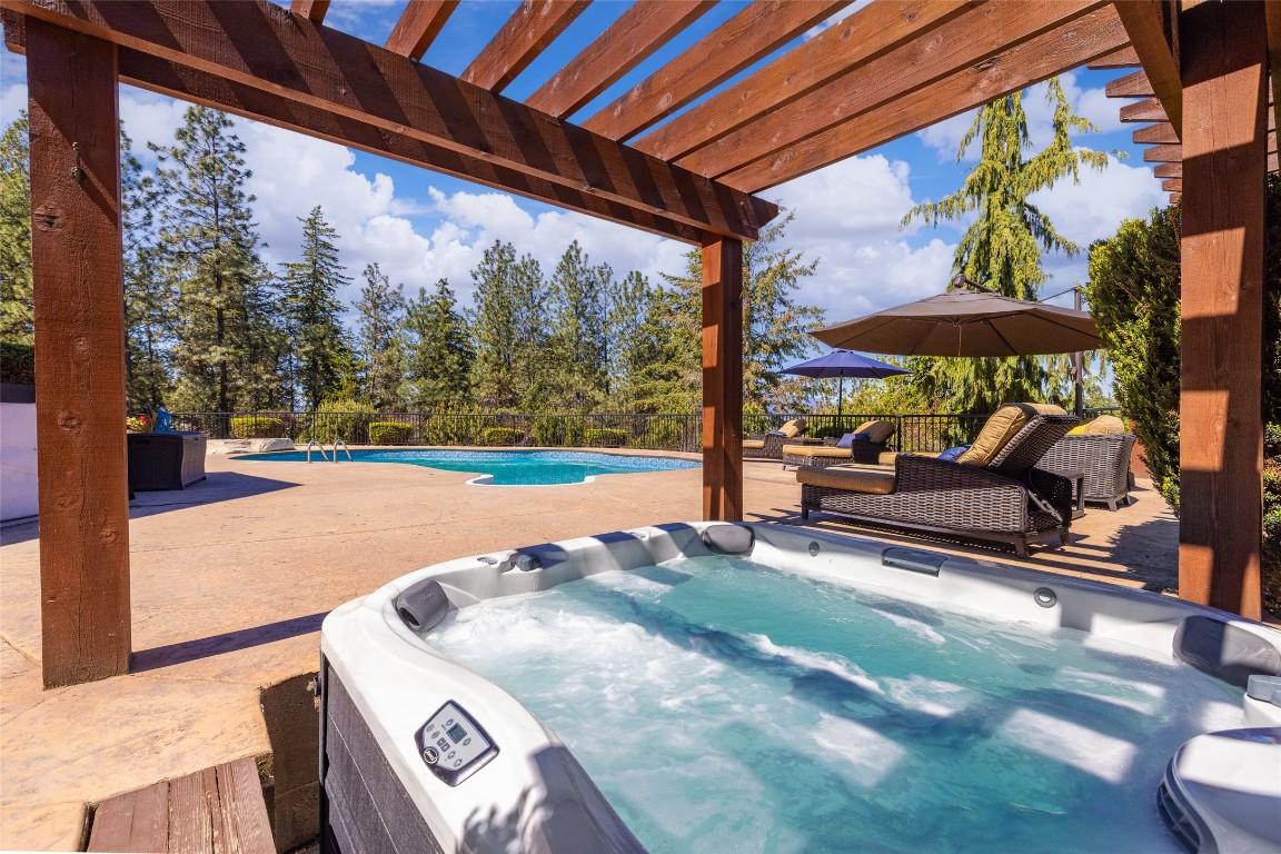 









4150


Seddon

Road,
Kelowna,




BC
V1W 4C9

