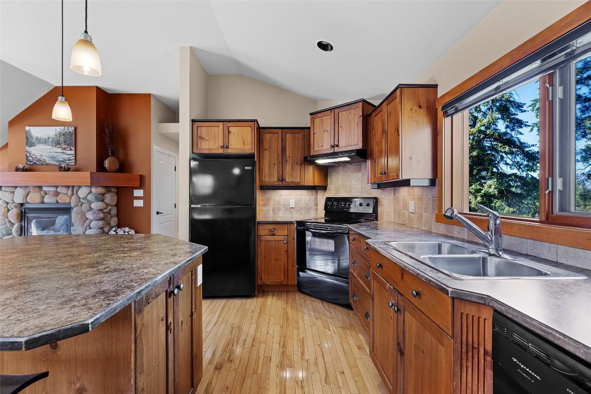 









4150


Seddon

Road,
Kelowna,




BC
V1W 4C9

