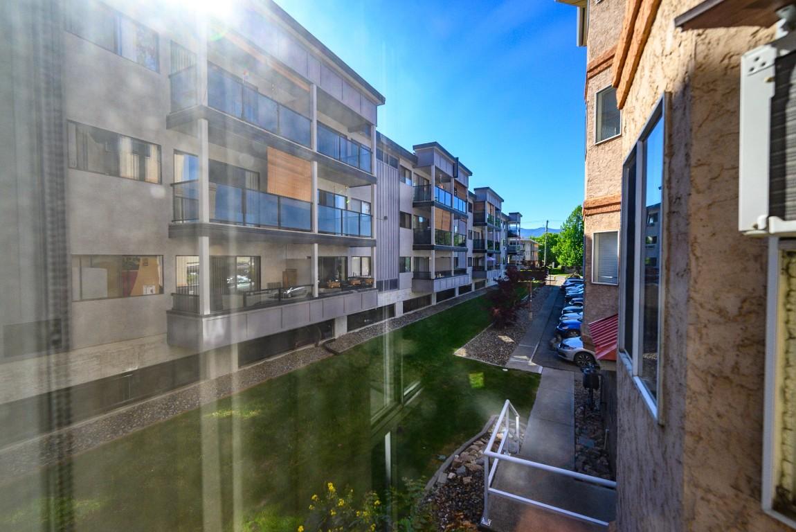 









3609


30

Avenue, 209,
Vernon,




BC
V1T 2E6

