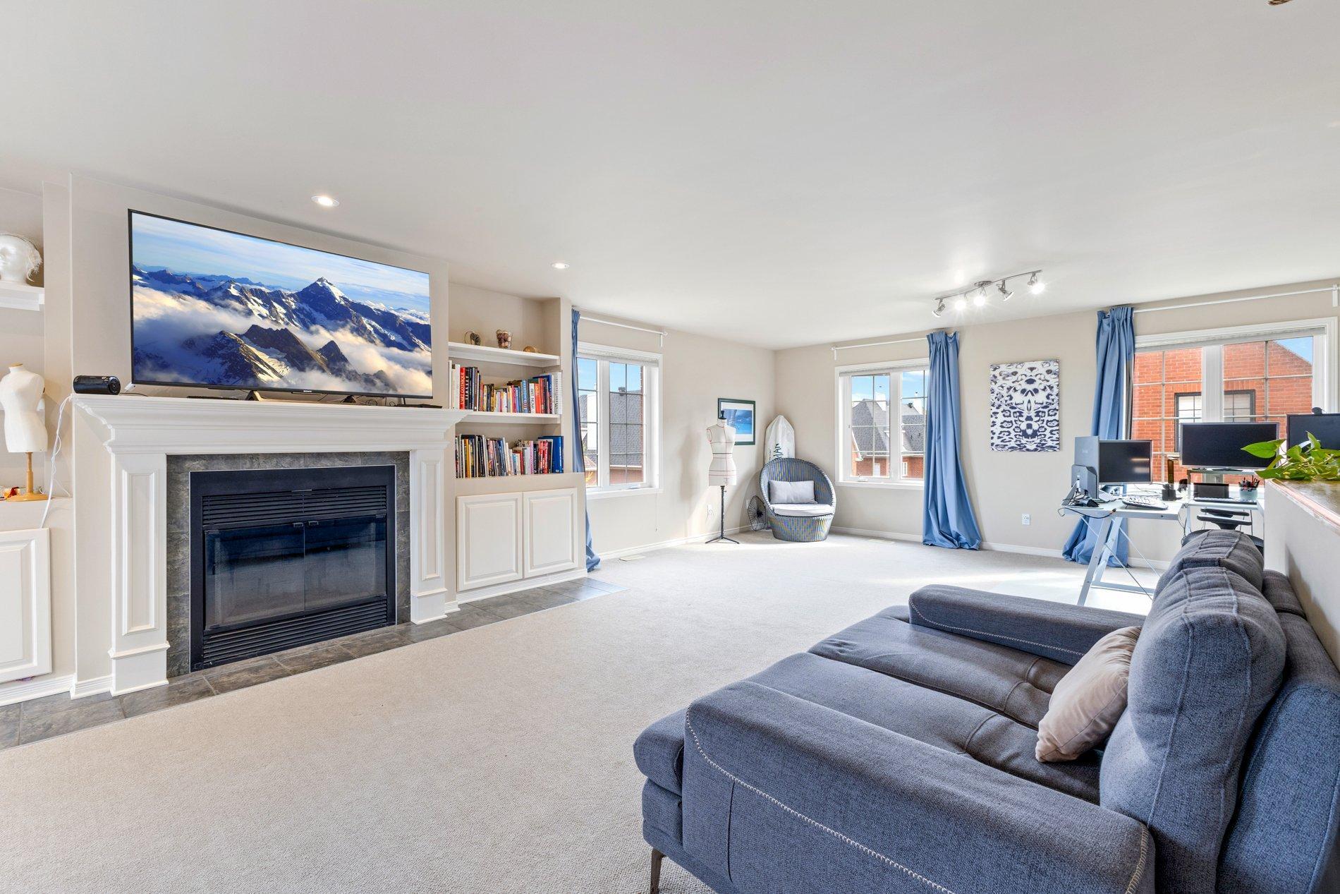 









2638


Av. Ernest-Hemingway

,
Montréal (Saint-Laurent),




QC
H4R3E7

