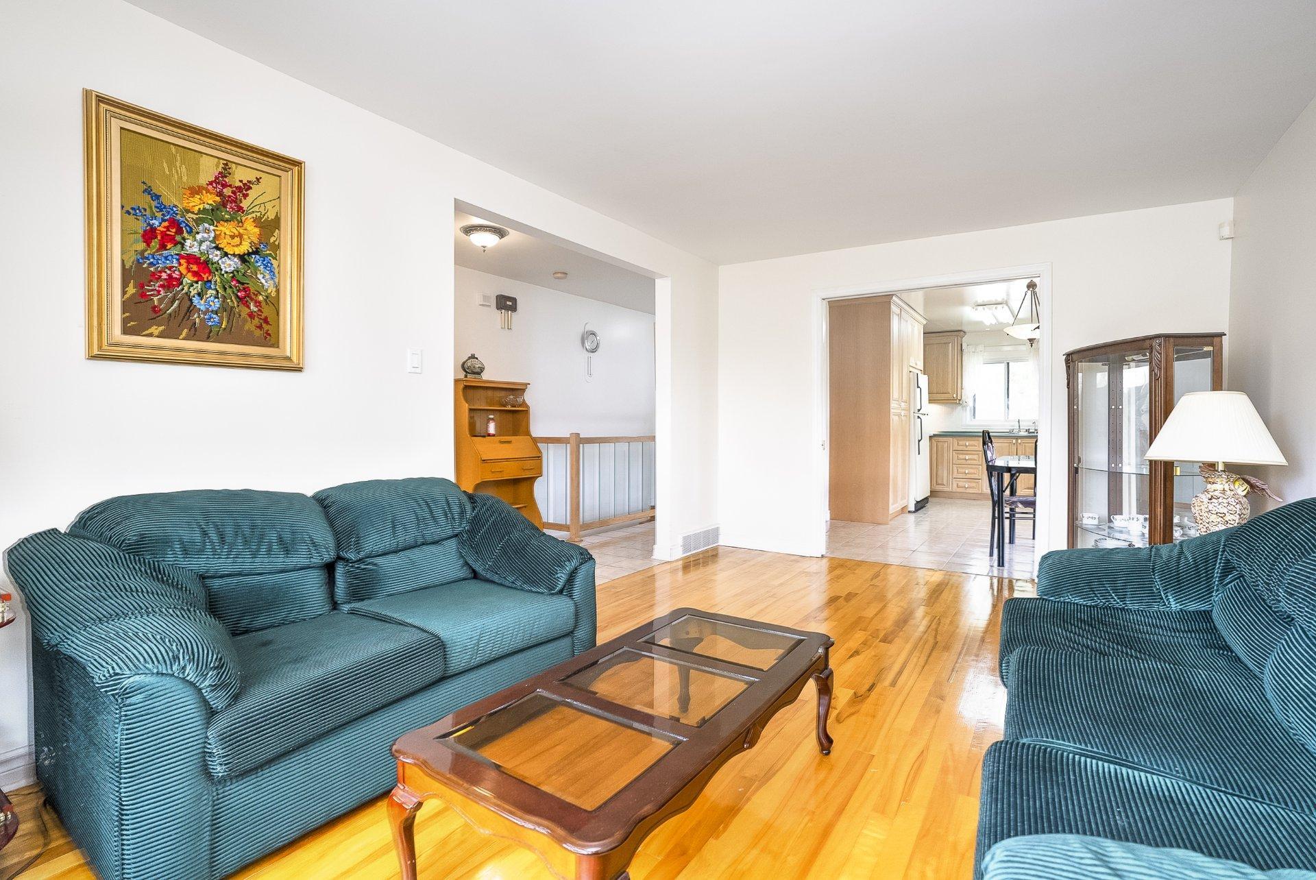 









629


Av. Westluke

,
Côte-Saint-Luc,




QC
H4X1R1

