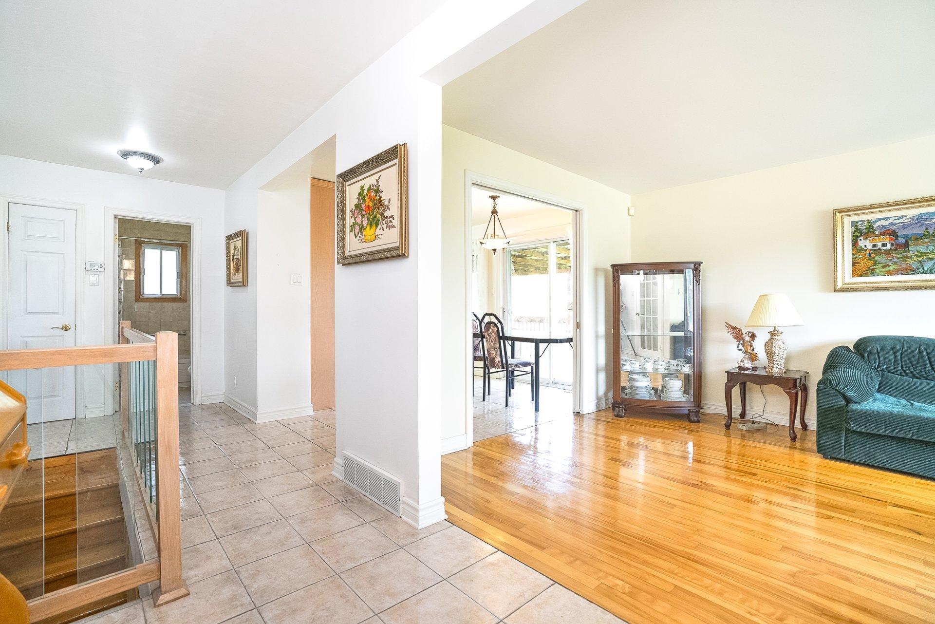 









629


Av. Westluke

,
Côte-Saint-Luc,




QC
H4X1R1

