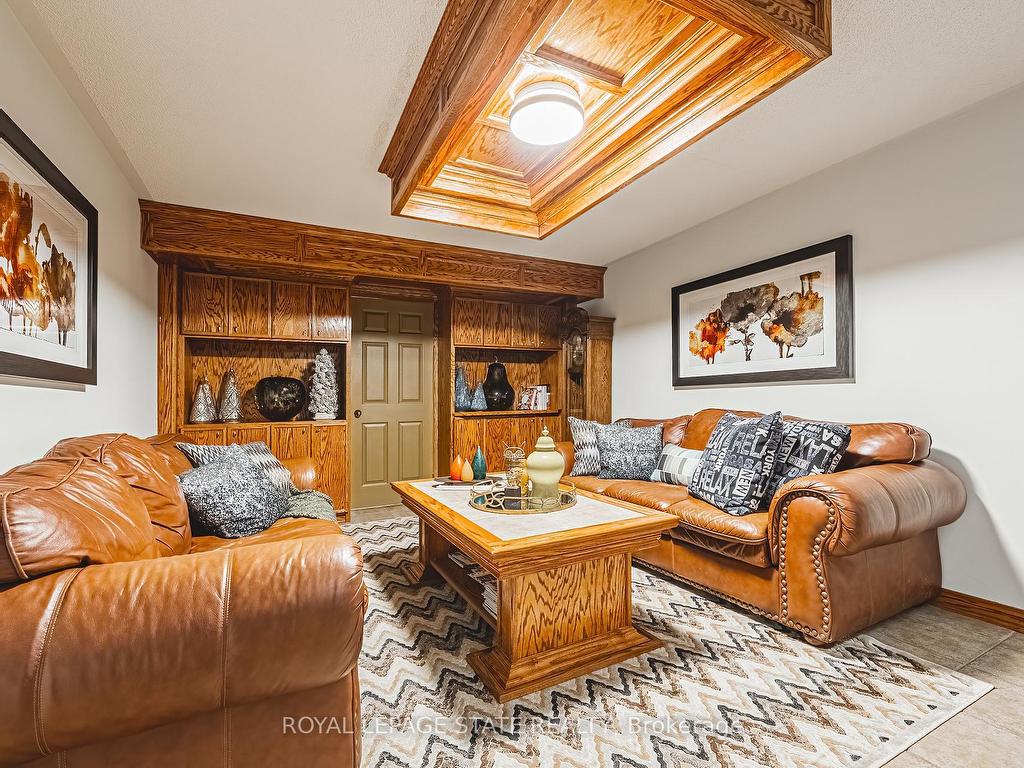 









149


Miller

Drive,
Hamilton,




ON
L9G 4W2

