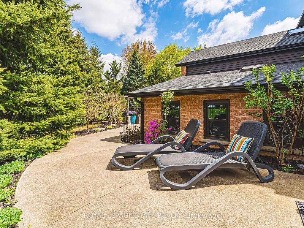 









149


Miller

Drive,
Hamilton,




ON
L9G 4W2

