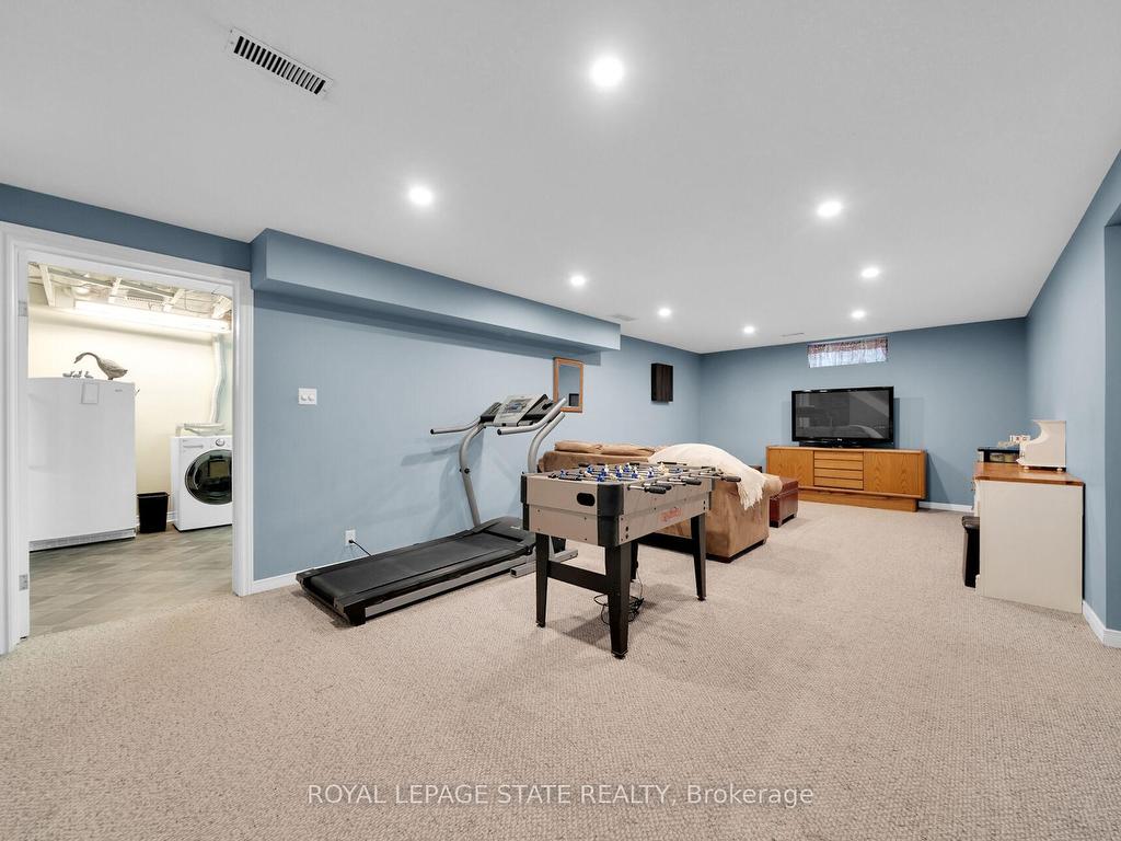 









21


Hughson

Street,
North Dumfries,




ON
N0B 1L0


