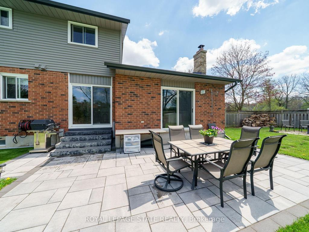 









21


Hughson

Street,
North Dumfries,




ON
N0B 1L0

